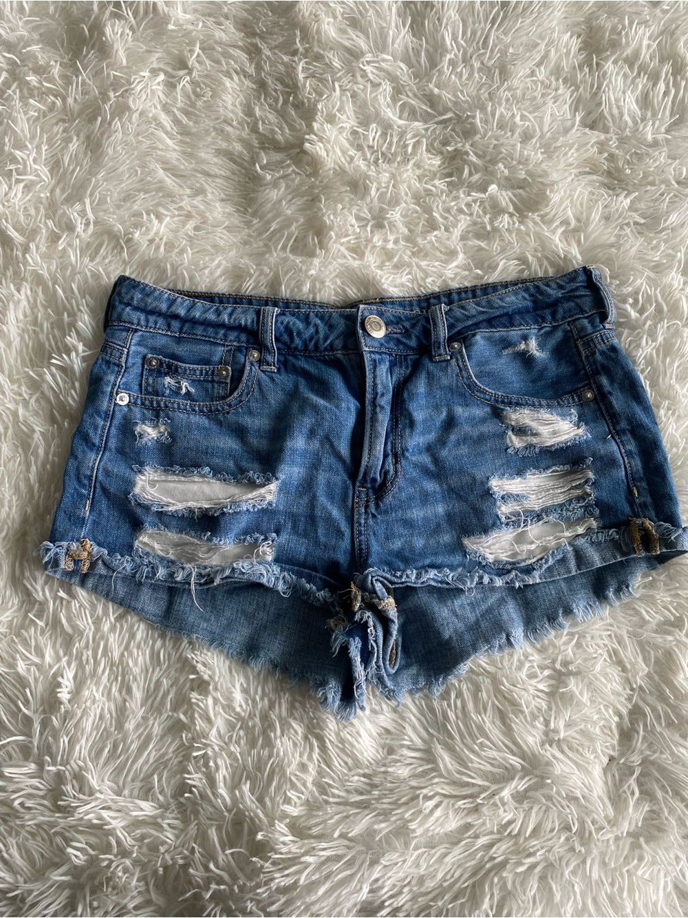 American Eagle Distressed Blue Denim Shorts Size 4